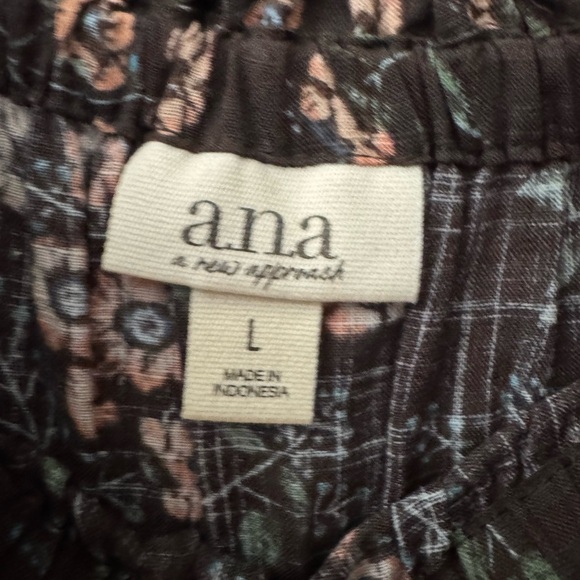 Floral Ruffle Neck Blouse By a.n.a - Picture 2 of 4